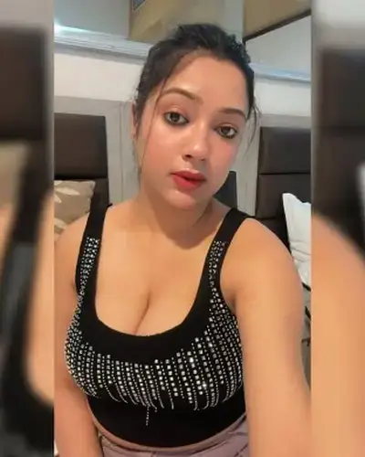 Call Girls Service Selsella
